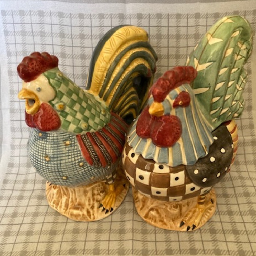 Debbie Mumm Sakura Hen & Rooster Cream & Sugar